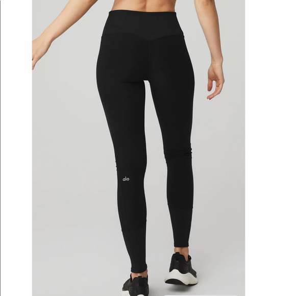 ALO Yoga Pants - NWT Alo Yoga high waist lounge leggings black